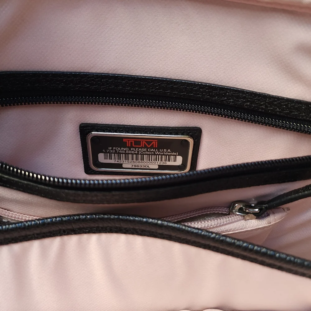 Tumi Black Pebbled Leather Bag - Picture 8 of 11
